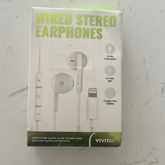 Vivitar Wired Stereo Earphones – Lightning Connector (Box Damaged) - Picture 2 of 3